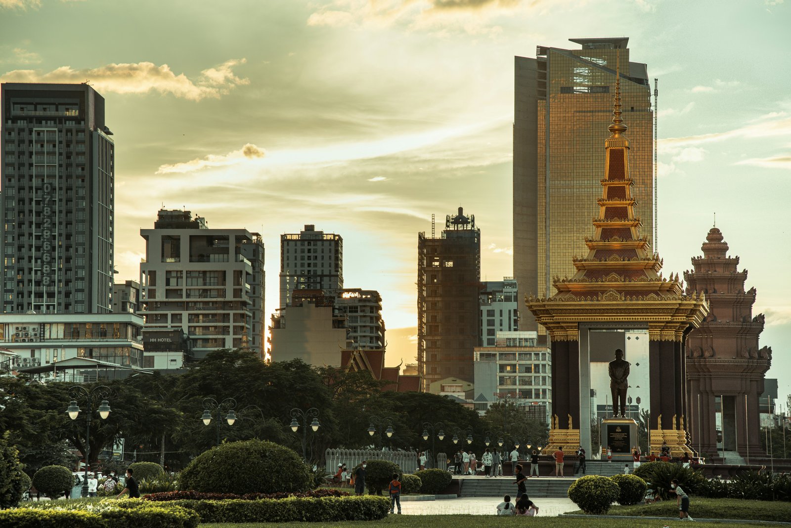 Roth Chanvirak MndC6D5zNDs Unsplash - Travel & Tour Media