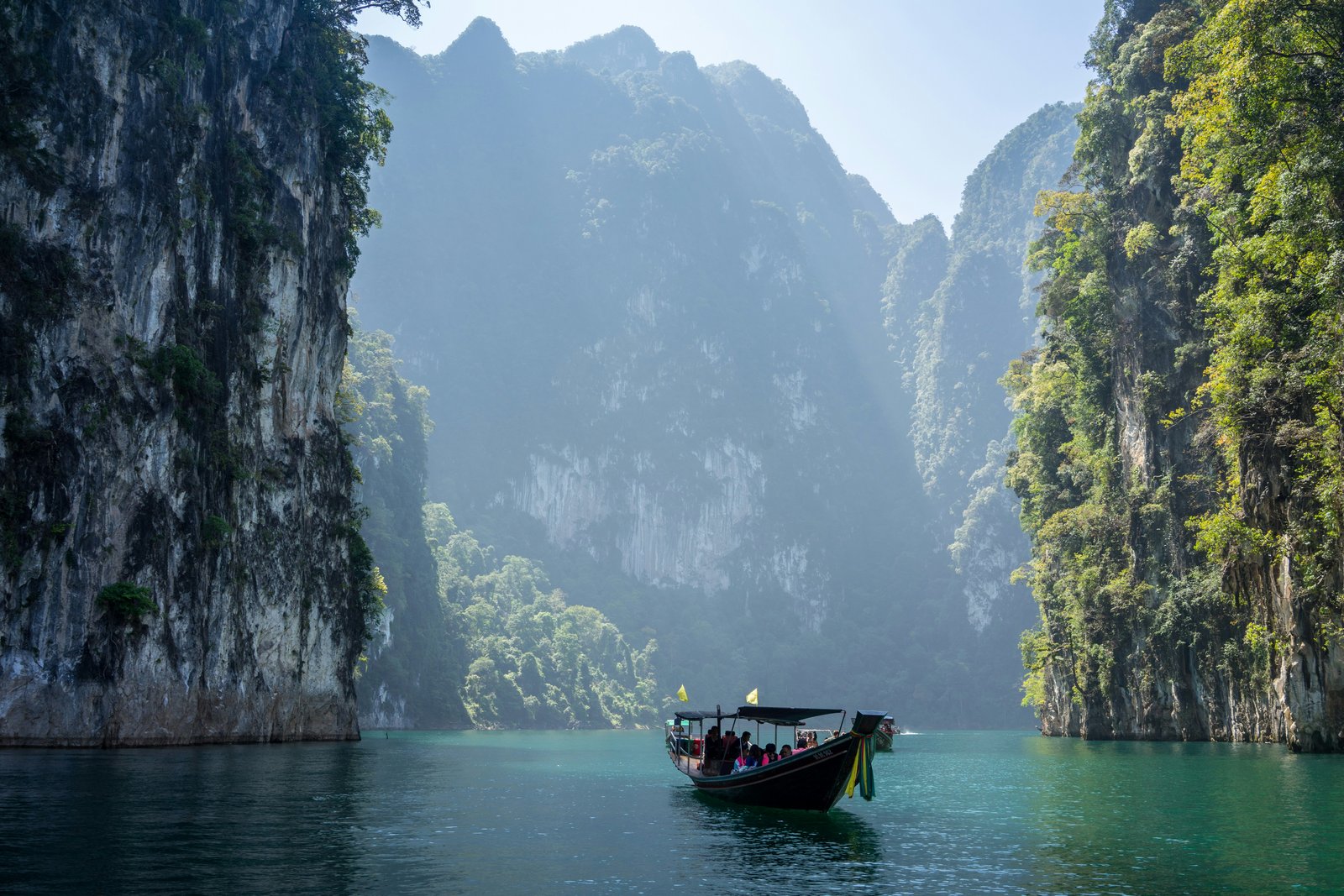 Robin Noguier SydwCr54rf0 Unsplash - Travel & Tour Media