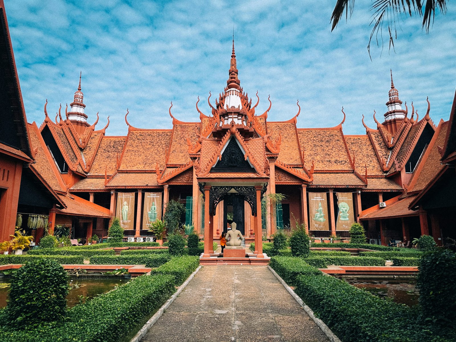 The Kingdom of Wonder (Phnom Penh & Siem Reap)